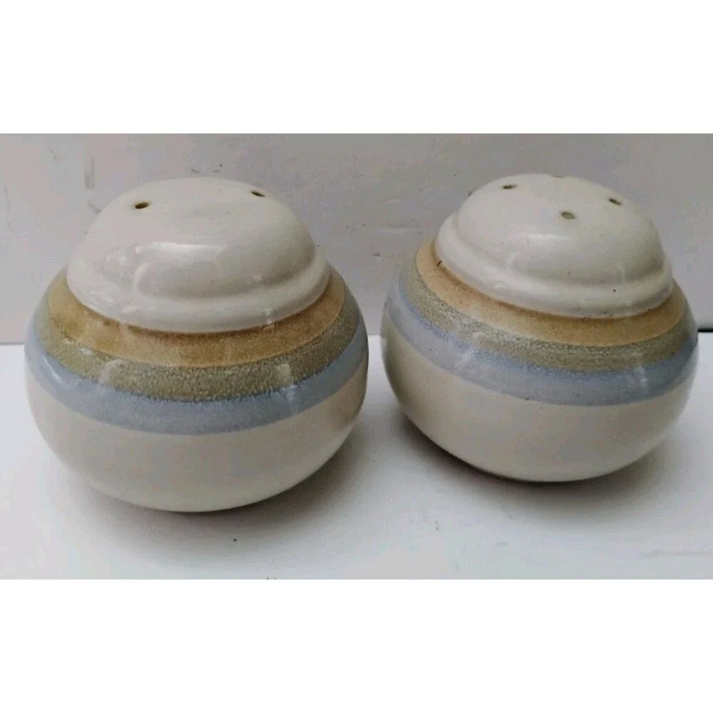Vintage Noritake Stoneware Painted Desert Salt and Pepper Shakers Set 8603 Japan